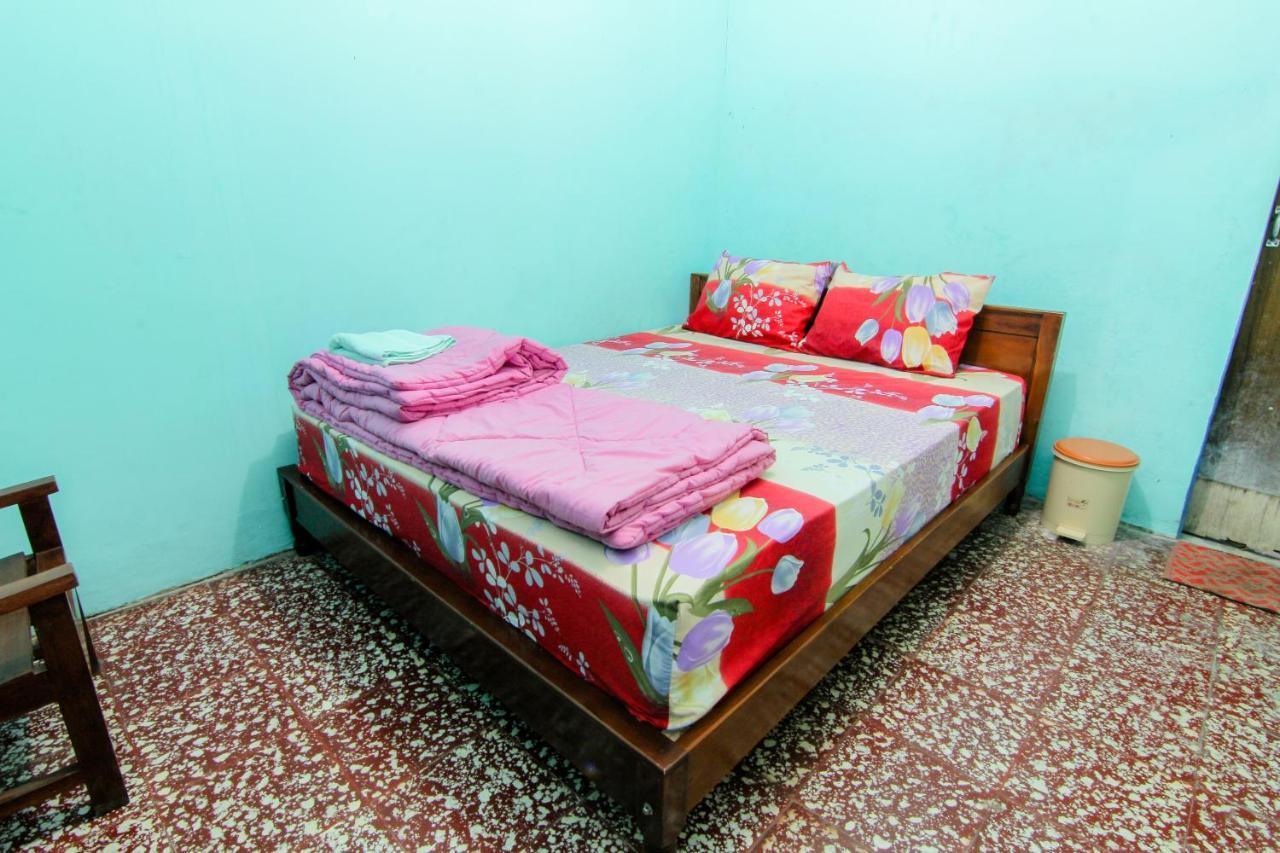Hotel Losmen Melati Bantul Exterior foto