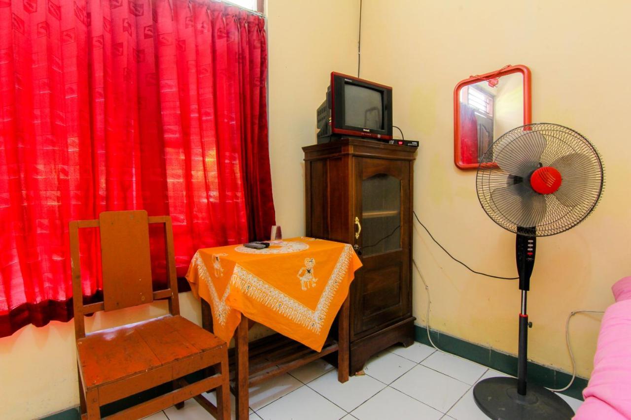 Hotel Losmen Melati Bantul Exterior foto